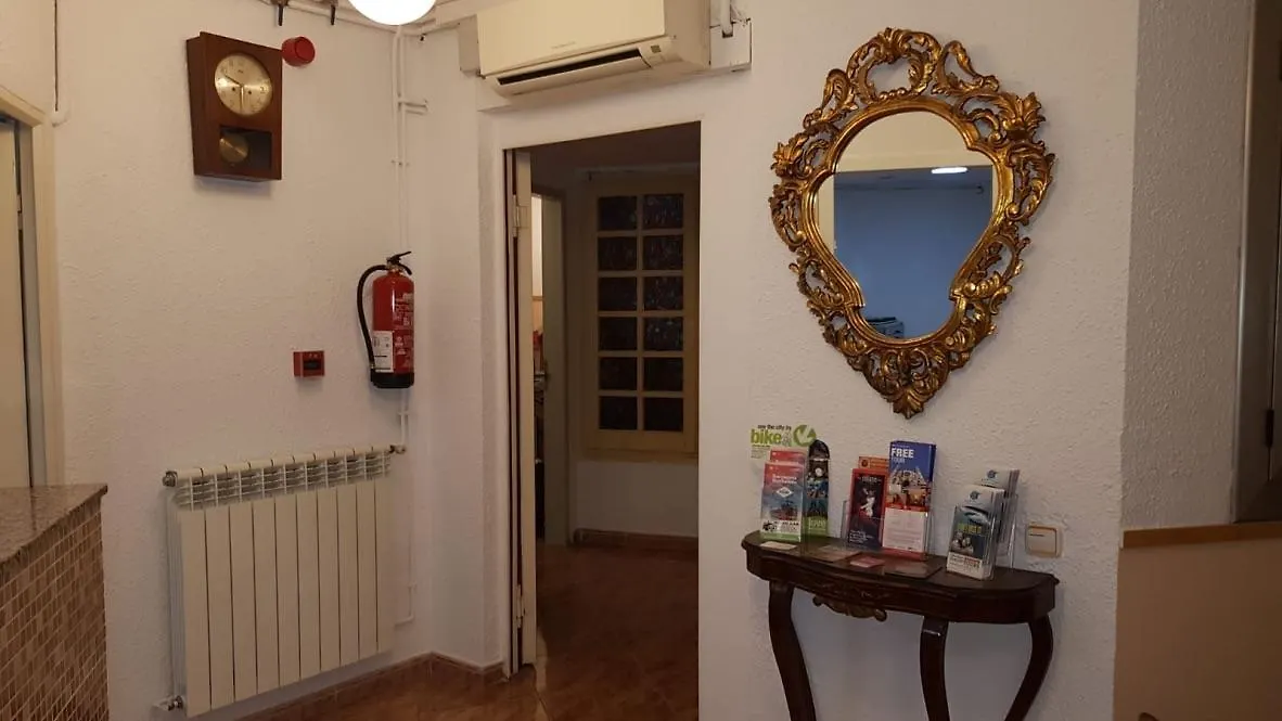 Hostal Rio De Castro Barcelona 2*,
