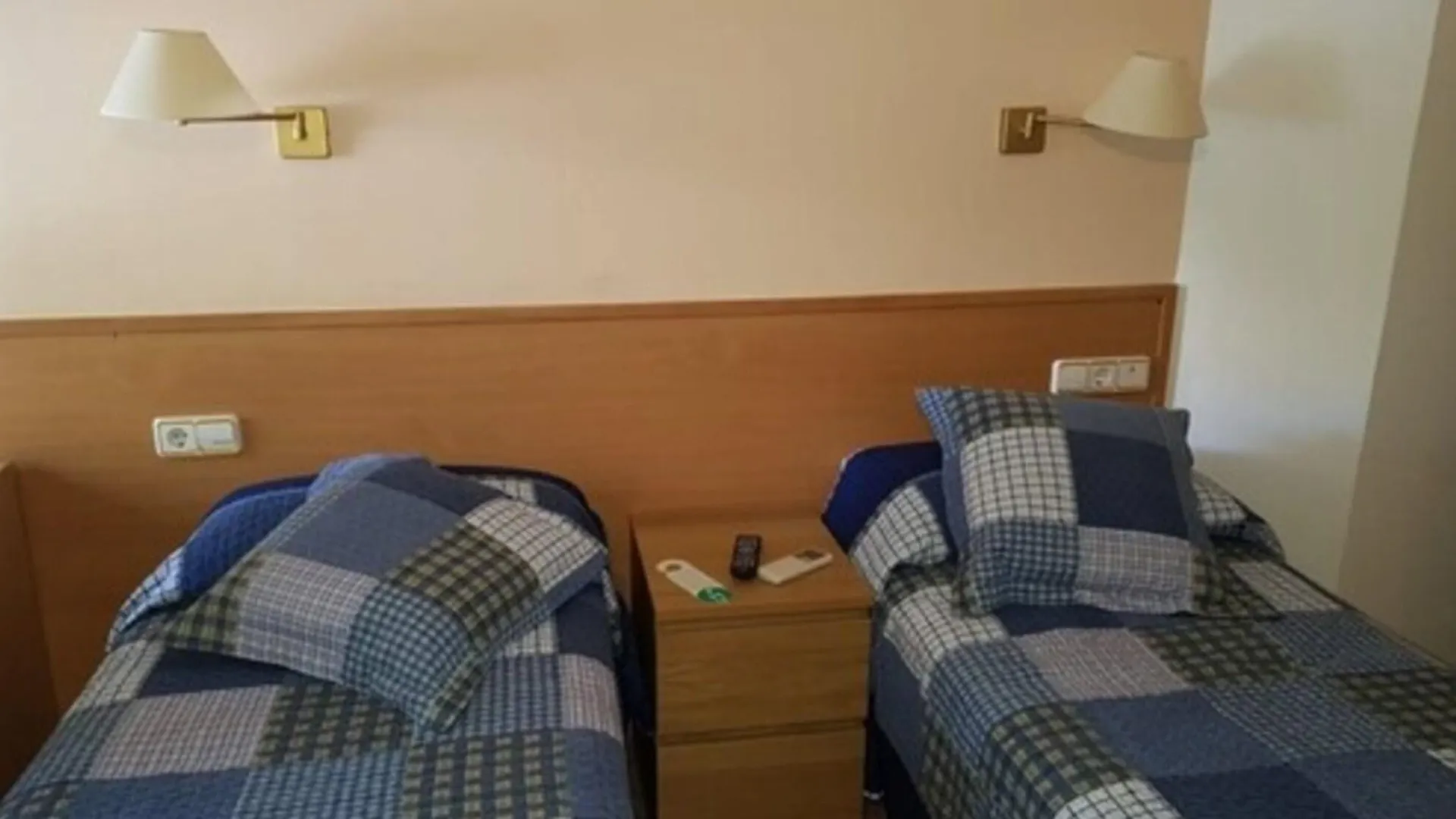 Hostal Rio De Castro Barcelona 2*,